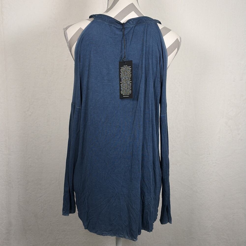 NWT Dear John Cold Shoulder Long Sleeve Top Large in Navy Blue Distressed Color - Picture 4 of 15